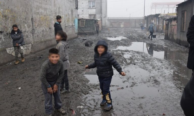 deti romovia romska osada