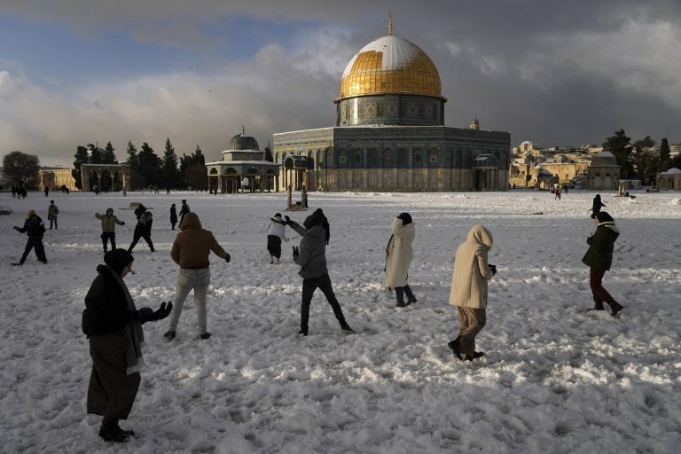 Sneh v Jeruzaleme