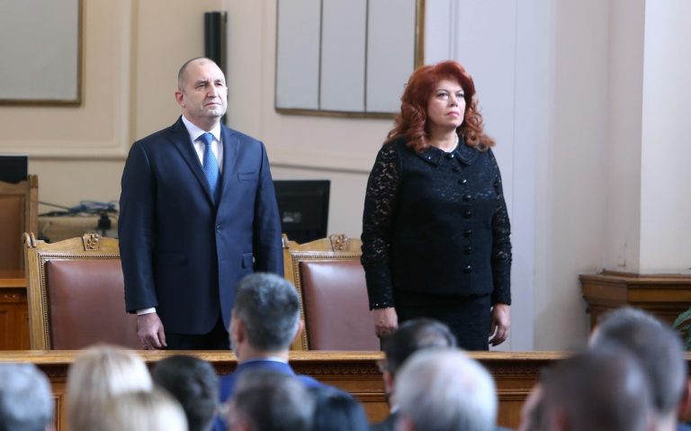 Bulharsko: Prezident Radev zložil prísahu na druhé funkčné obdobie