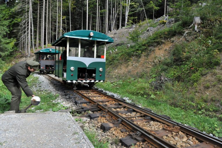 Kysucko-oravská lesná železnica