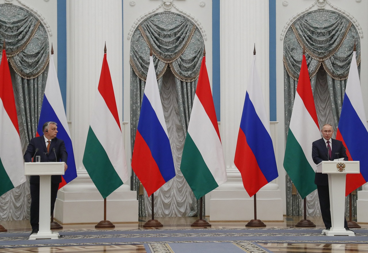 Maďarský premiér Orbán sa môže stretnúť s Putinom v Číne