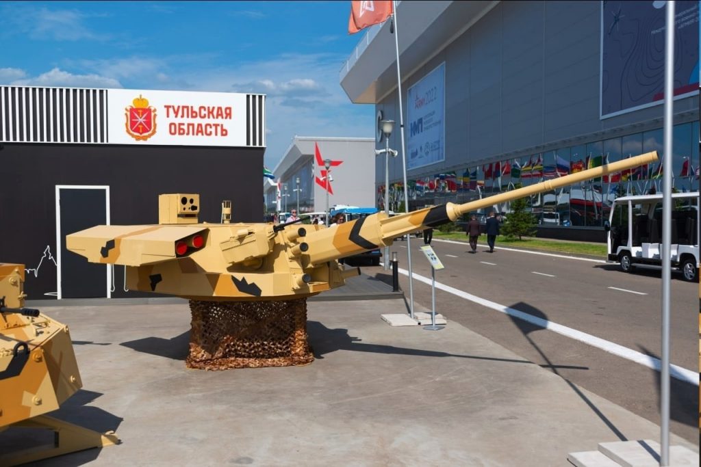 Vystavený exponát na vojenskej výstave Armija-2022