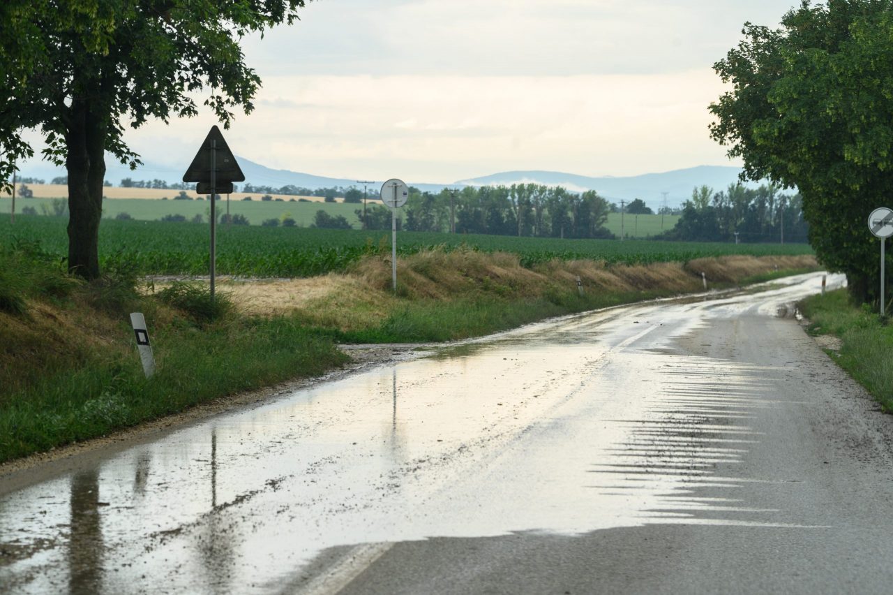 Mesto Žilina vyhlásilo mimoriadnu situáciu pre zosuv pôdy v časti Bytčica