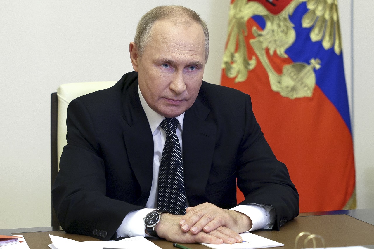 Putin vyhlásil v anektovaných regiónoch Ukrajiny stanné právo