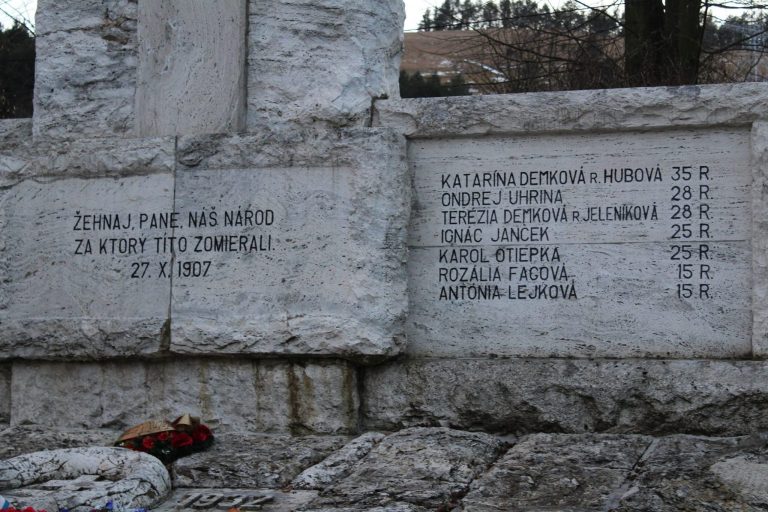pamätník černovská tragédia