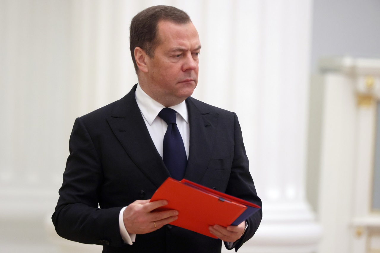 Medvedev uviedol poslednú bodku ruských protisankcií