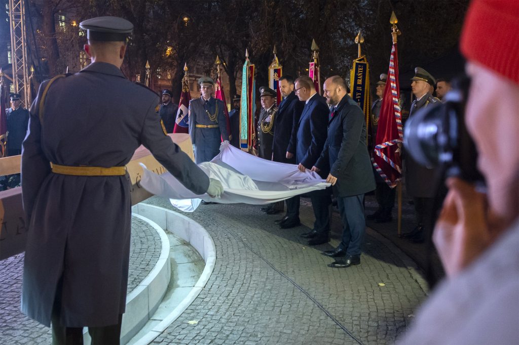 Odhalenie Hrobu neznámeho vojaka v Bratislave