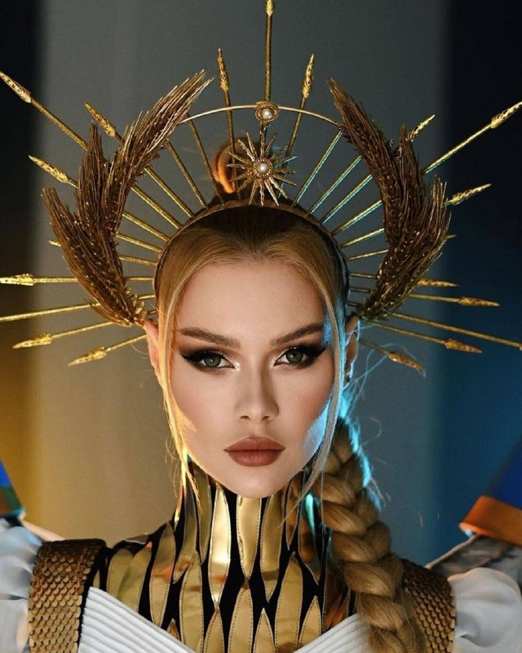 Miss Ukrajina bude reprezentovať krajinu v šatách Bojovník svetla