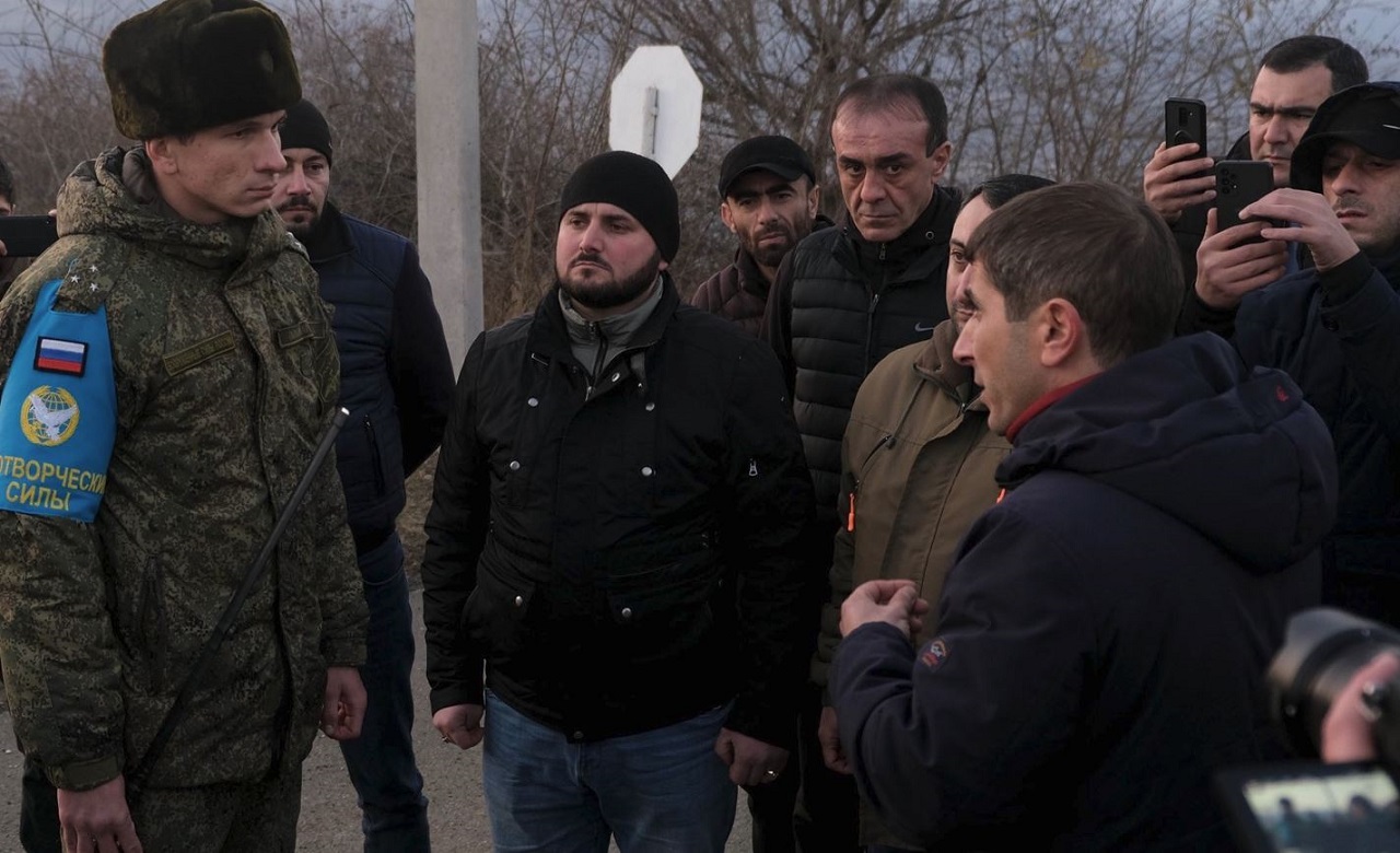 Náhorný Karabach čaká “dlhá zima” uprostred blokády ciest Azerbajdžanom