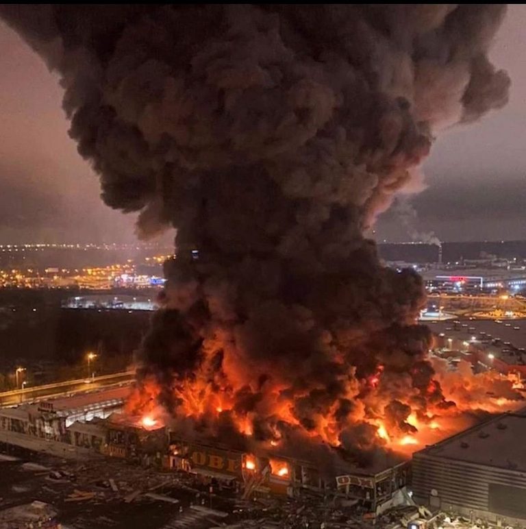 Požiar na predmestí Moskvy.