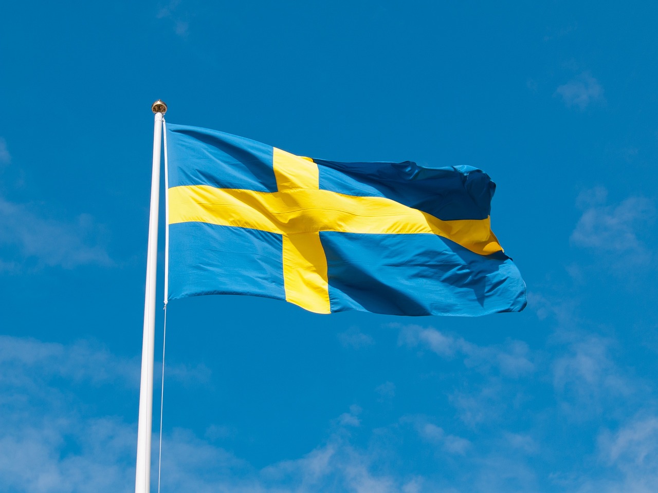 Švédskeho demokratického zákonodarcu napadli traja muži