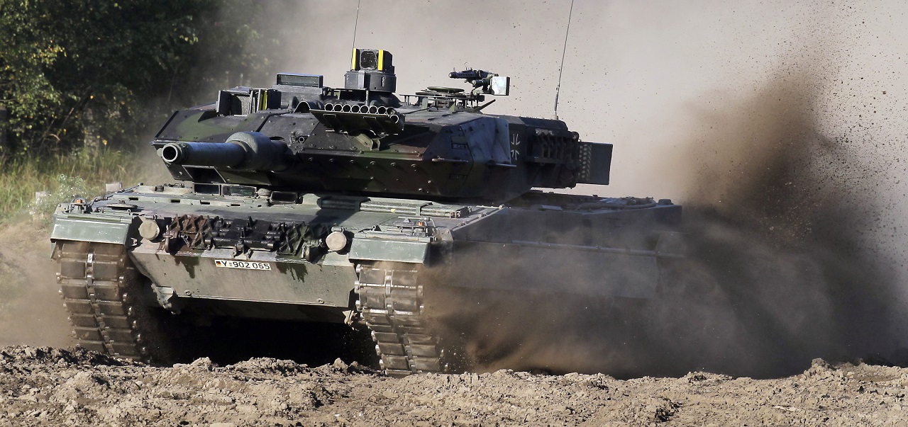 “Šrot” – Ukrajina odmietla 10 nemeckých tankov Leopard 1, ktoré potrebujú opravu. Putin uviedol: “krásne horia”