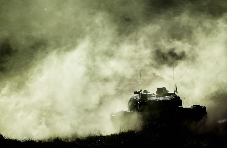 Prieskum: Viac Nemcov je proti poslaniu tankov Leopard Ukrajine, ako za poslanie