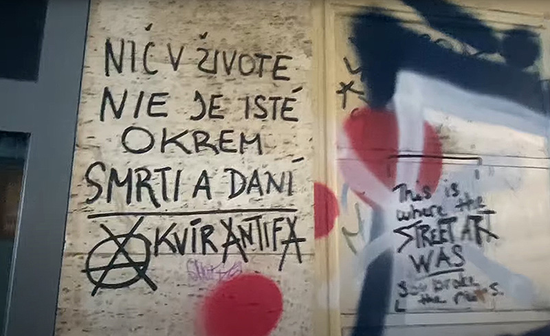 čmáranica Antify na stene