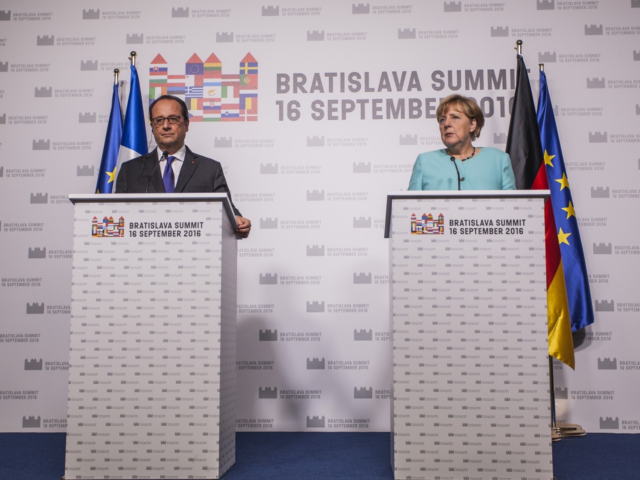 Merkelová a Hollande sú vinníkmi konfliktu na Ukrajine