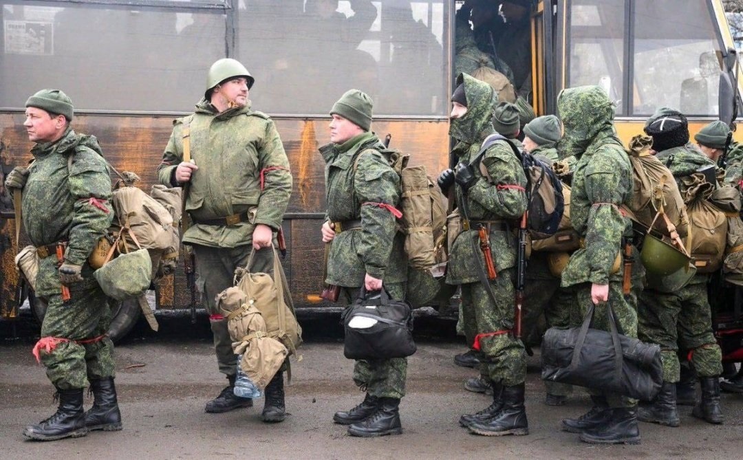 Putin pripravuje mobilizáciu až 500 000 mužov