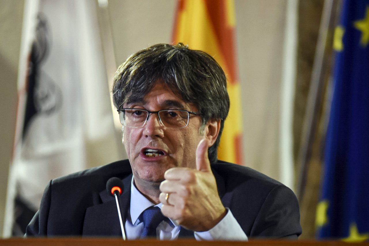 Španielsko stiahlo obvinenia z poburovania proti vodcovi katalánskych separatistov