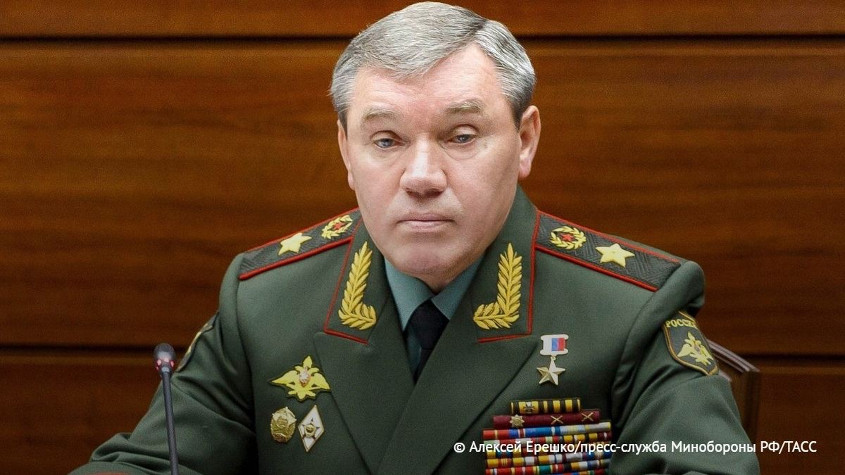 Surovikin stratil pozíciu veliteľa spoločnej skupiny ruských síl na Ukrajine. Na pozadí sa dejú zaujímavé veci