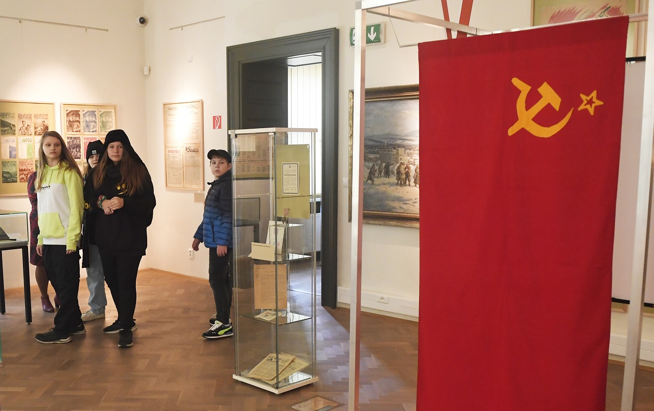 VSM v Košiciach ponúka výstavu s názvom Storočie propagandy