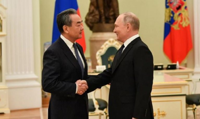 Putin a Wang Yi