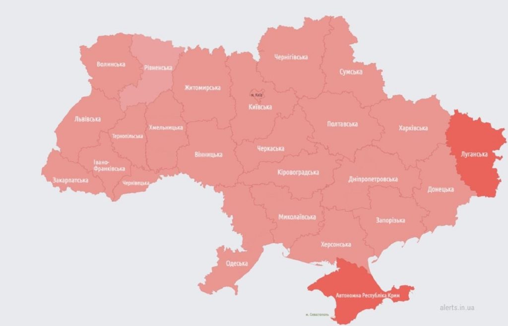Na celej Ukrajine je už vyhlásený letecký poplach