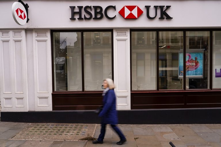 Britskú divíziu skrachovanej americkej banky SVB preberá HSBC