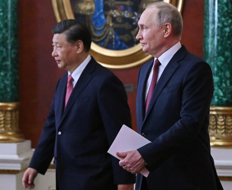 Čínsky prezident Si Ťin-pching pokračuje v trojdňovej návšteve Ruska