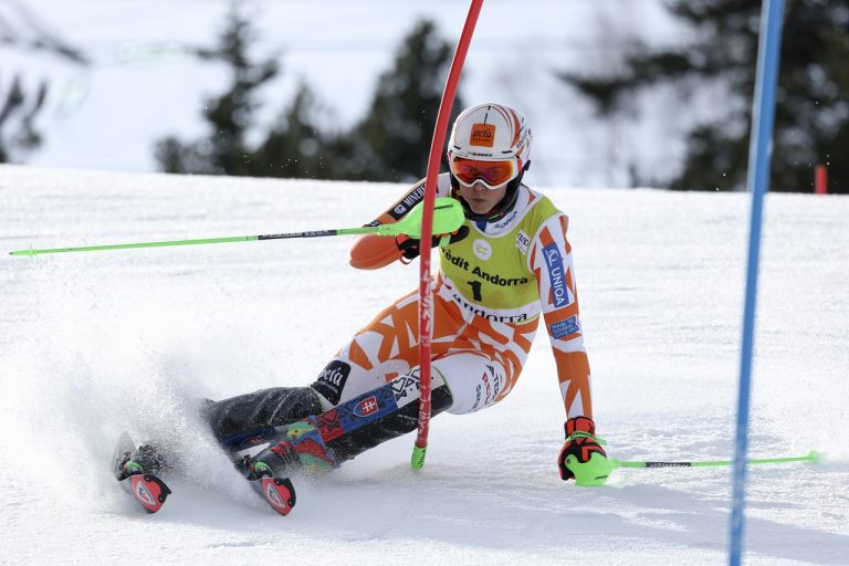 1. kolo slalomu žien
