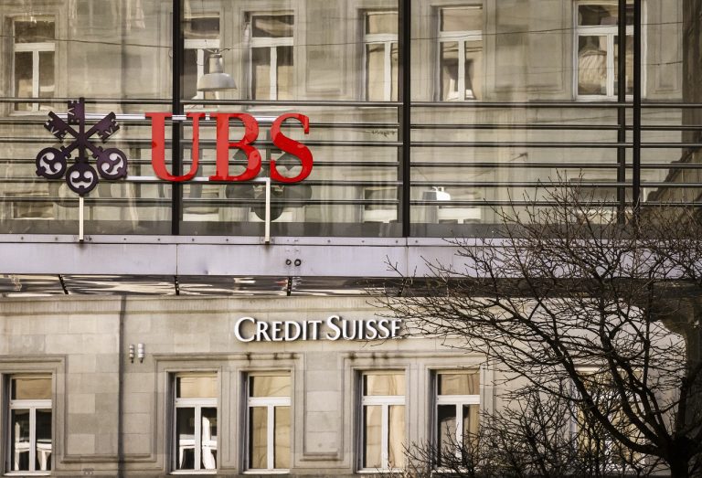 Credit Suisse odmieta ponuku UBS na prevzatie ako príliš nízku
