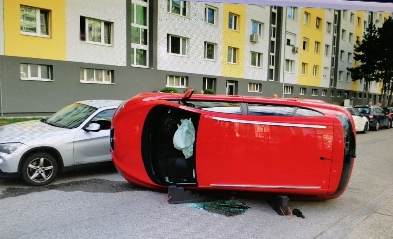 Vodič mal pod vplyvom alkoholu spôsobiť v Bratislave nehodu, viezol dcéru