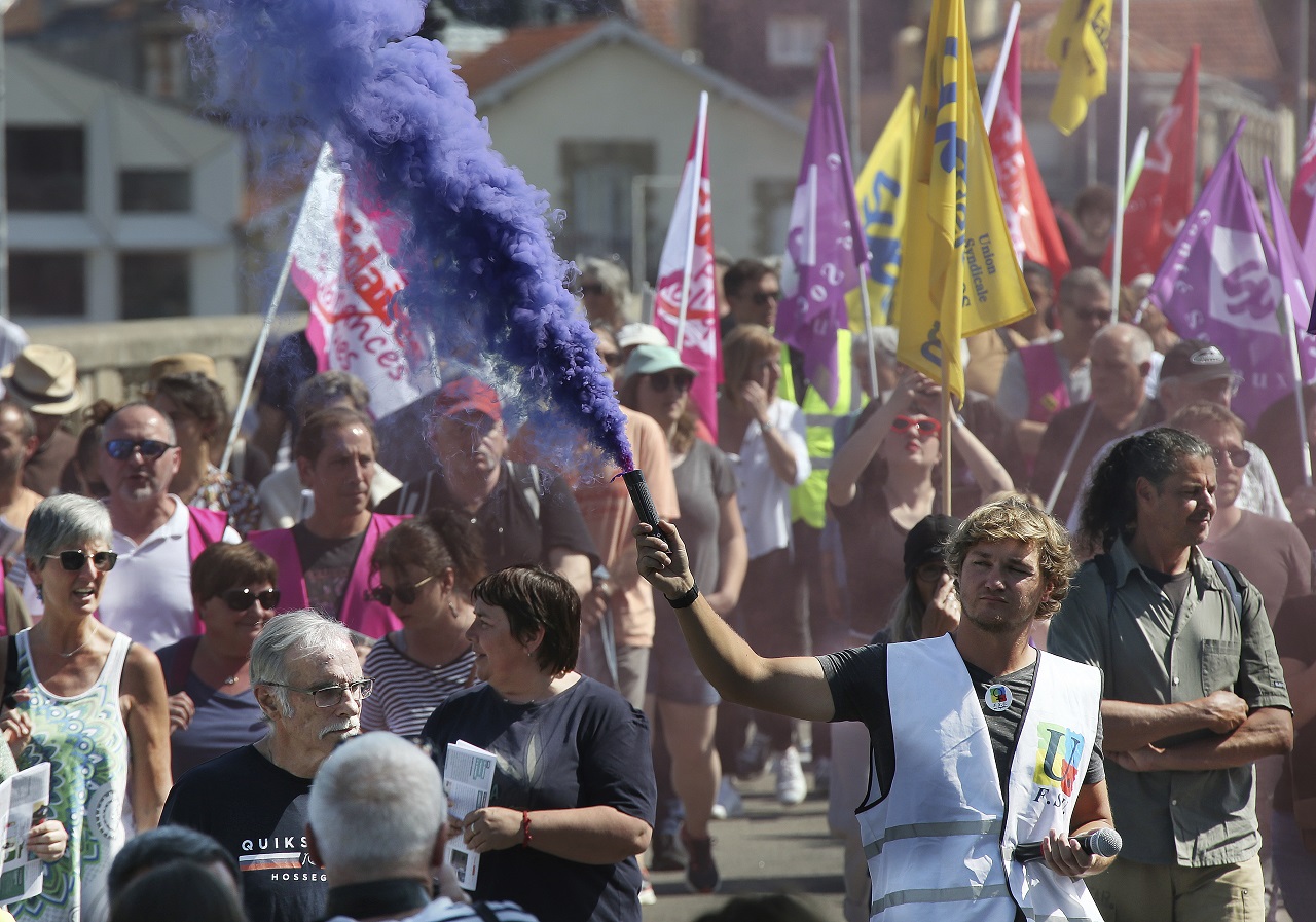 Protesty proti dôchodkovej reforme vo Francúzsku