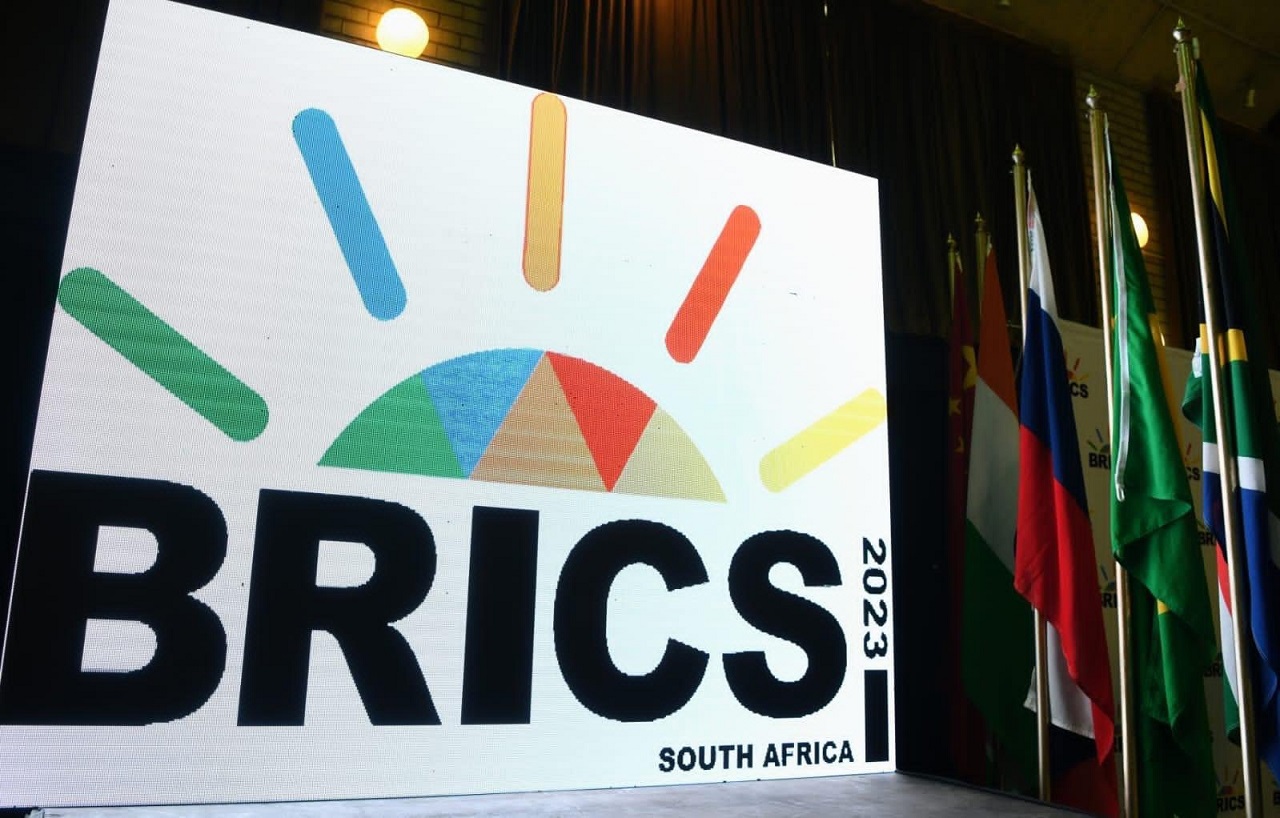 Mechanizmus spolupráce BRICS podáva ruku globálnemu Juhu