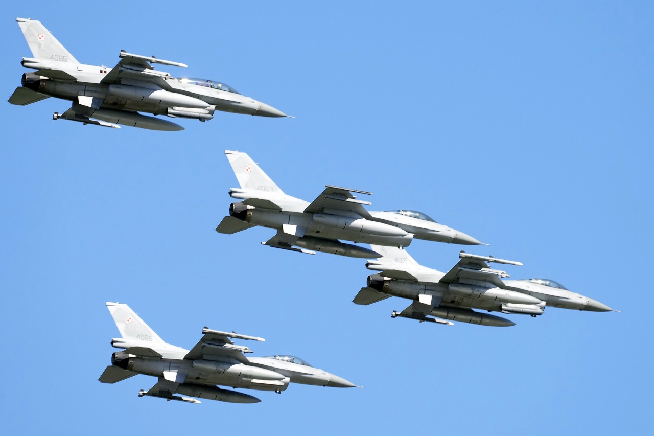 stíhačky F-16