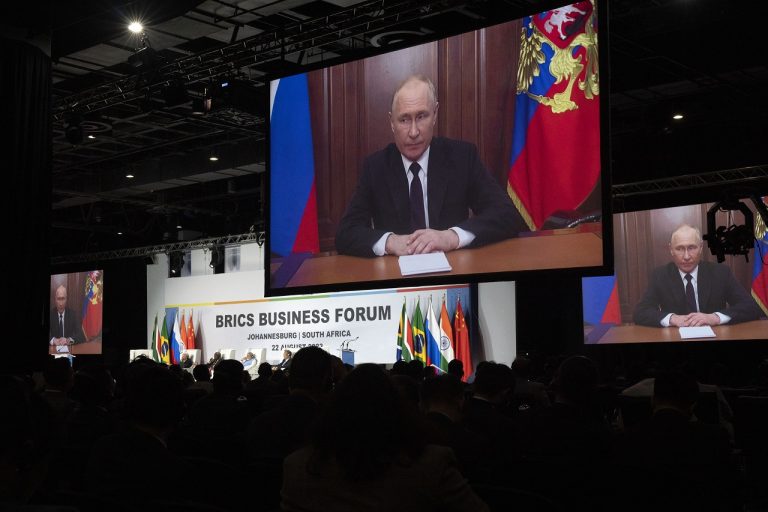 Vladimir Putin videopríhovor BRICS