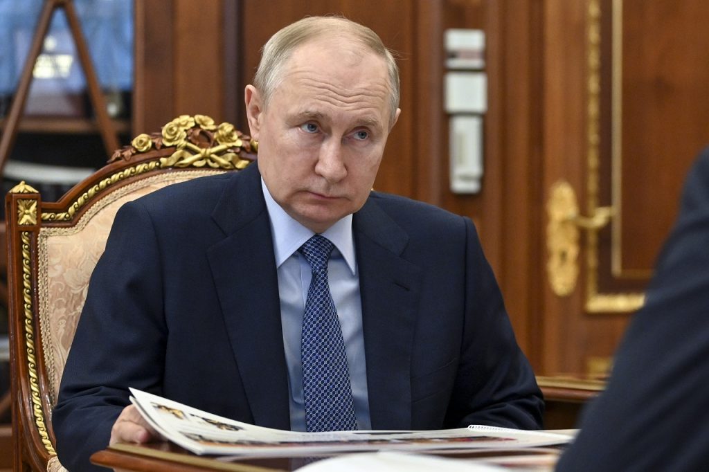 Vladimir Putin, Alexej Komissarov rozhovory