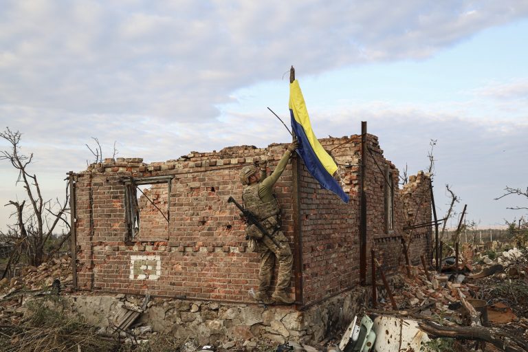 Ukrajina oznámila, že dobyla dedinu Andrijivka pri Bachmute