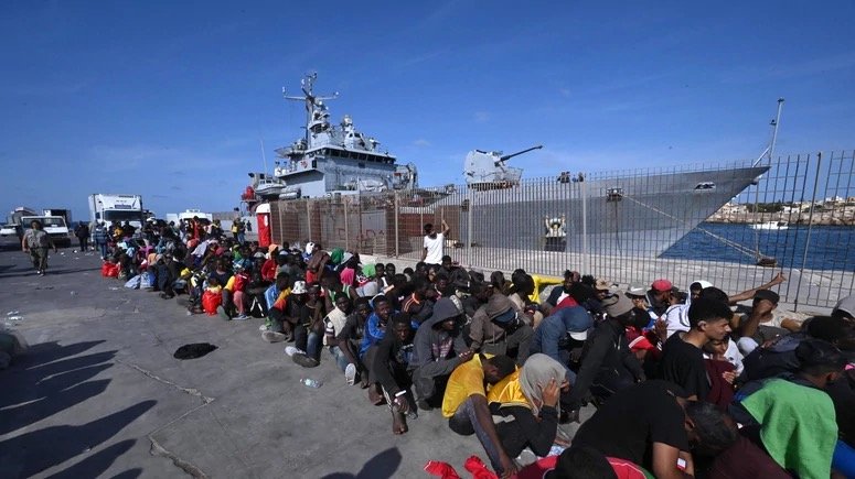 Reči sa hovoria… Francúzsko privítalo migrantov z Lampedusy