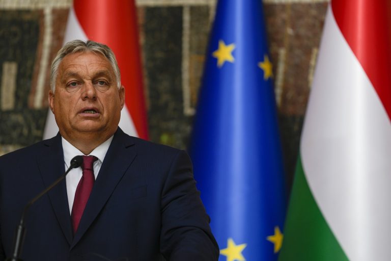 Stretnutie Vučiča s maďarským premiérom