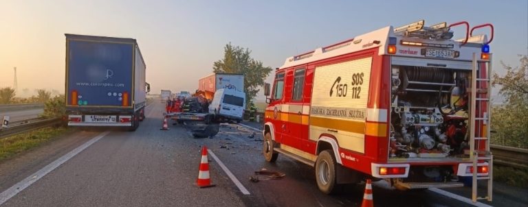 Na diaľnici D2 sa v smere do Bratislavy zrazili dva kamióny