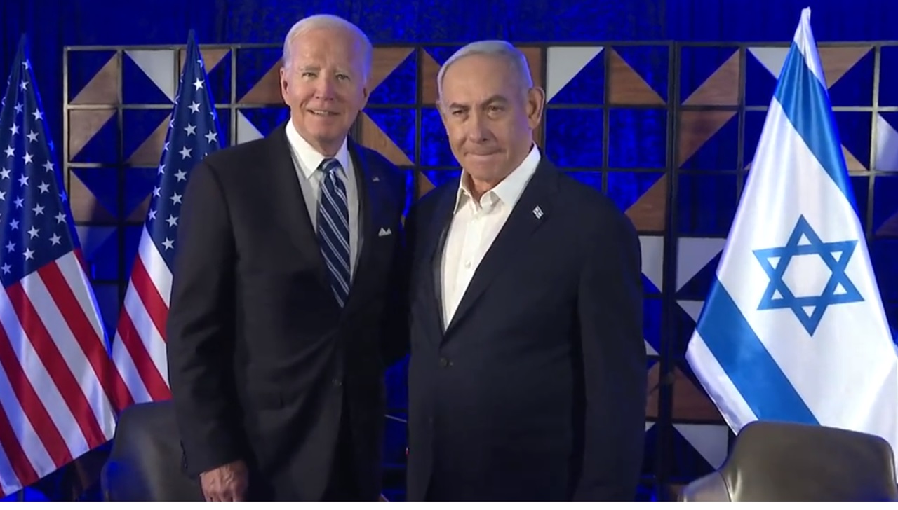 Bidenova pomoc Izraelu a Ukrajine je spojená s veľkými záväzkami