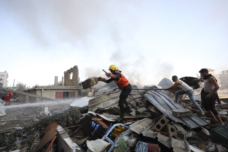 Izraelský letecký útok na uteščenecký tábor Nusseirat v pásme Gazy