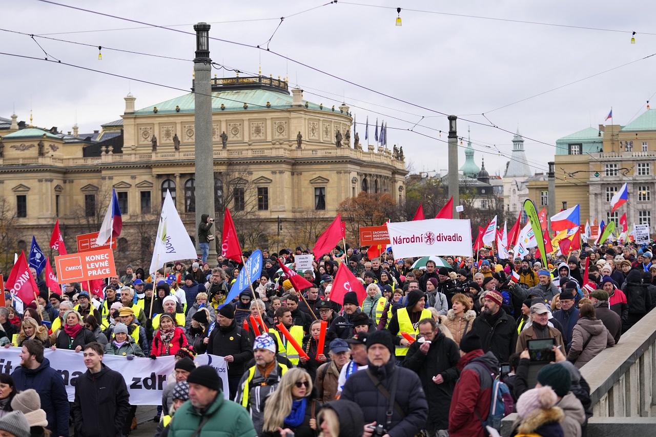 V Česku sa začal deň protestov, Fiala odmietol odborom ustúpiť