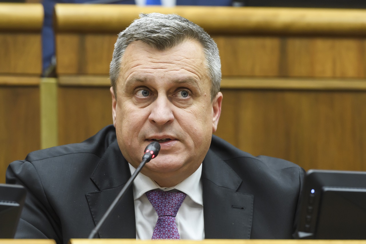 Andrej Danko ide do boja: Výbor odovzdal podpisy
