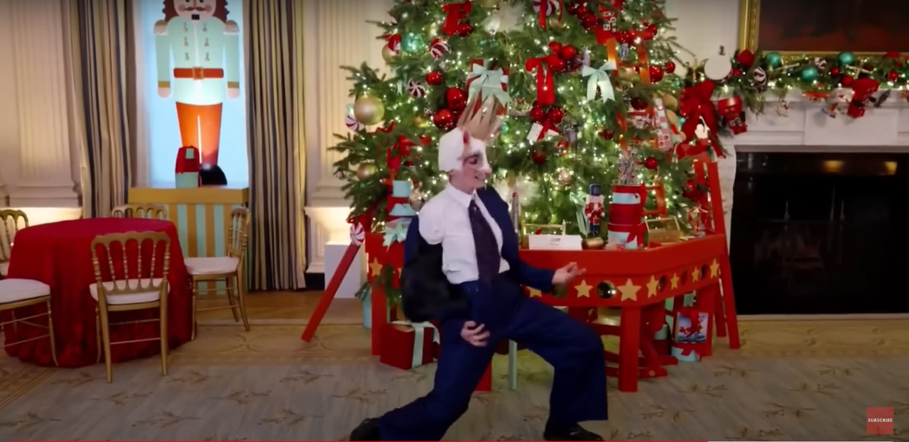 Vianočné video Jill Bidenovej v Bielom dome šokovalo: “Je to príšerné,” reagujú ľudia
