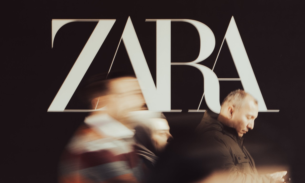 Zara čelí problémom. Fotka modelky vraj pripomína zábery z vojny medzi Izraelom a Gazou