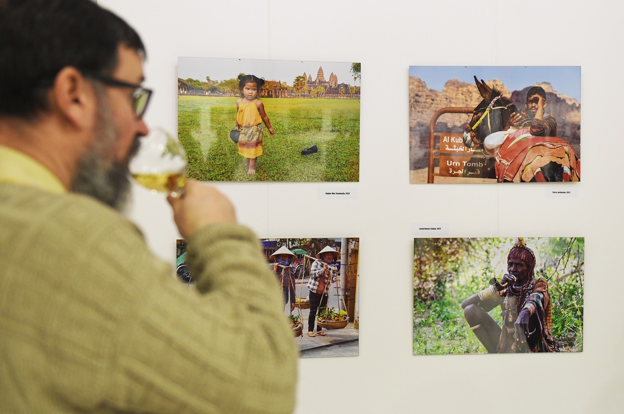 Výstava Romana Martinského vo VSM v Košiciach ponúka fotografie ľudí z 11 krajín