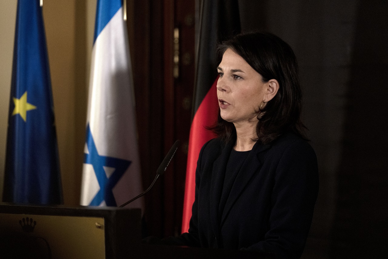 Nemecká ministerka sa v Jeruzaleme snaží  Netanjahua presvedčiť, aby ustúpil