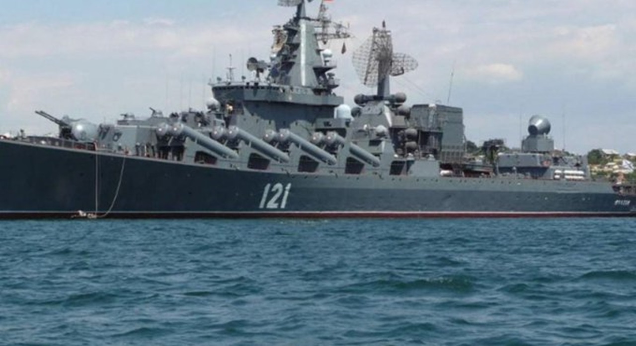 Ponáhľajú sa ruský raketový krížnik Varjag a fregata Maršal Šapošnikov na pomoc Húsíom?