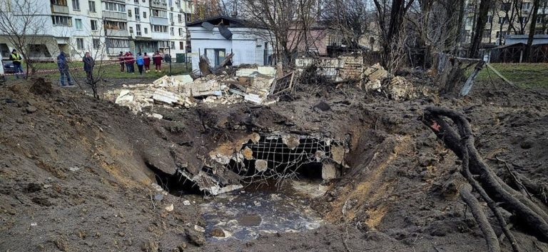 Rusko ráno uskutočnilo vzdušné útoky na Kyjev a Ľvovskú oblasť