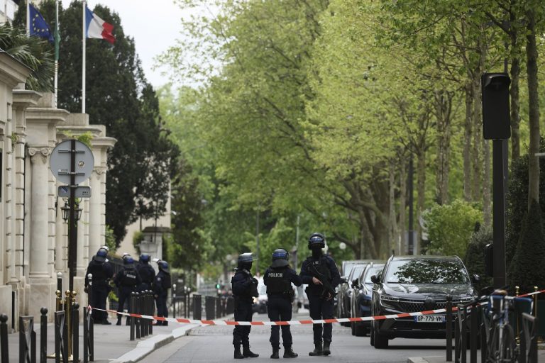 Francúzsko Irán konzulát polícia výbušnina